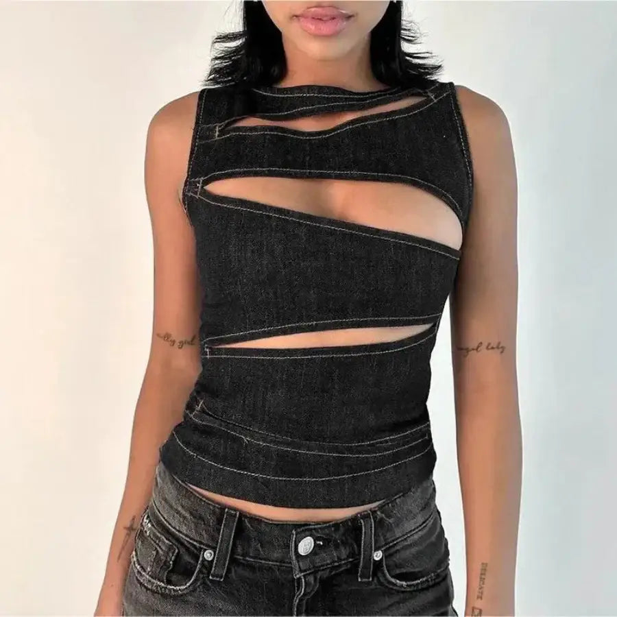 Cut Out Tank Top - Black / S
