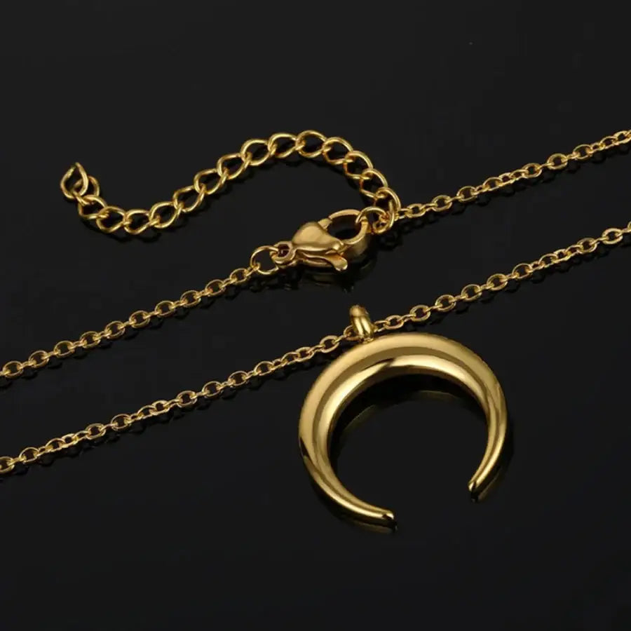 Half Moon Necklace Gold