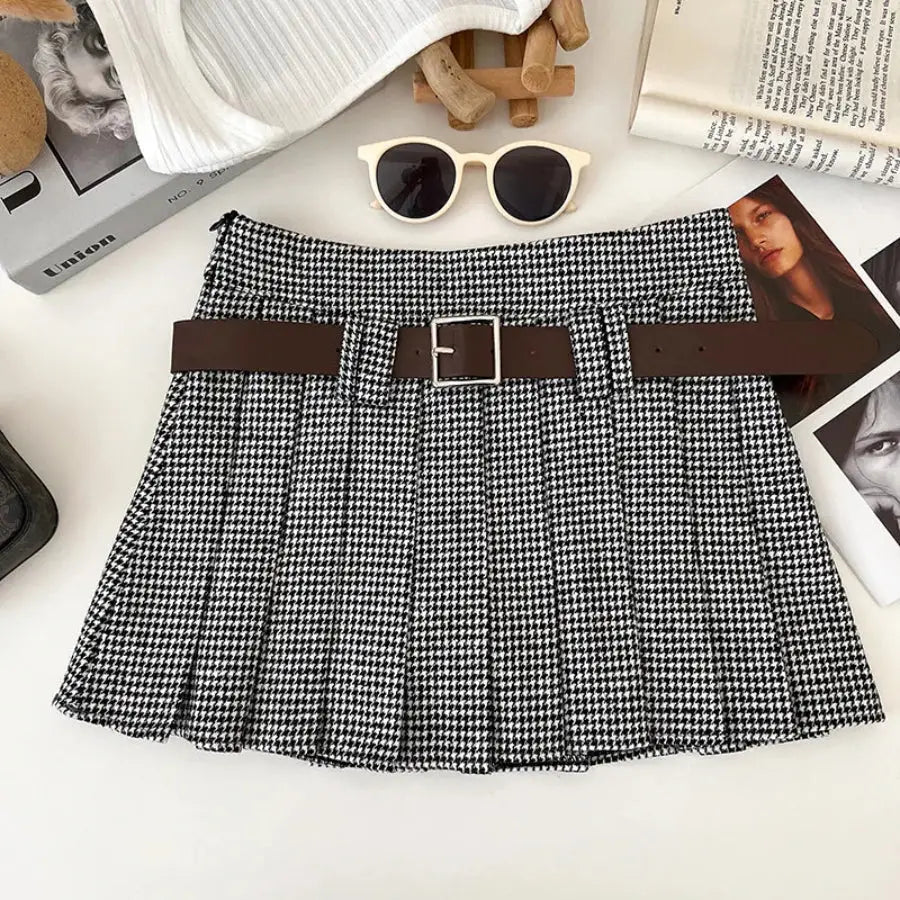 Houndstooth Pleated Mini Skirt - Black / S