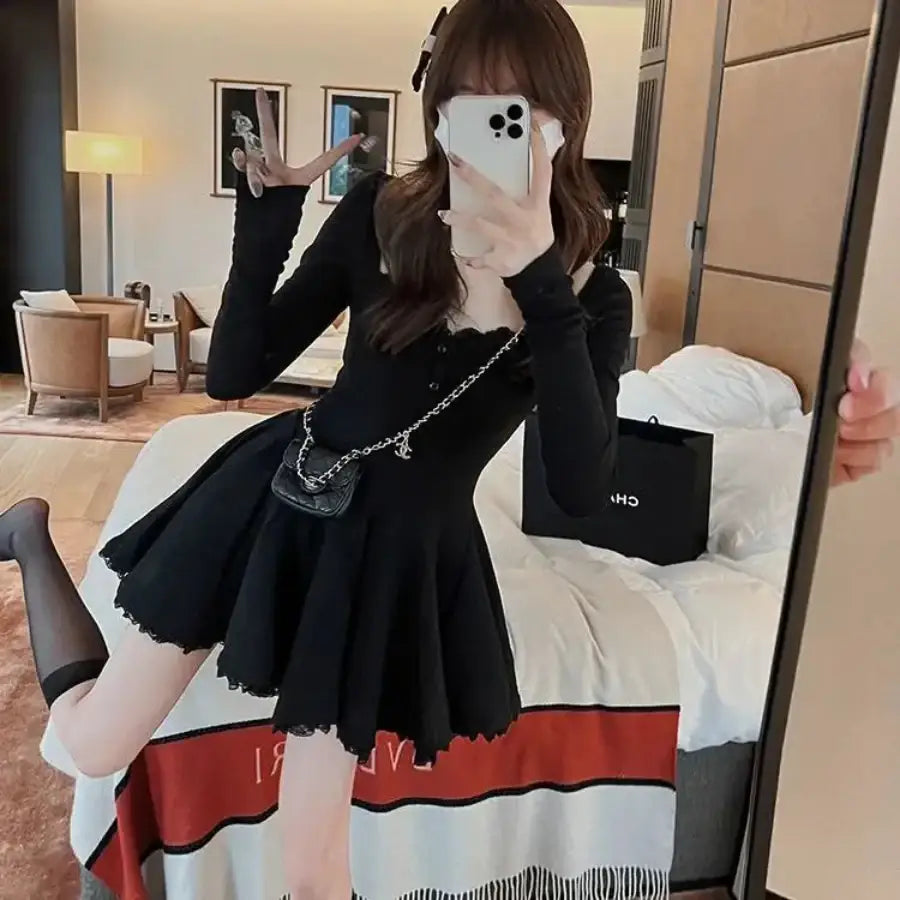 Long Sleeve Ruffle Mini Dress Black / S