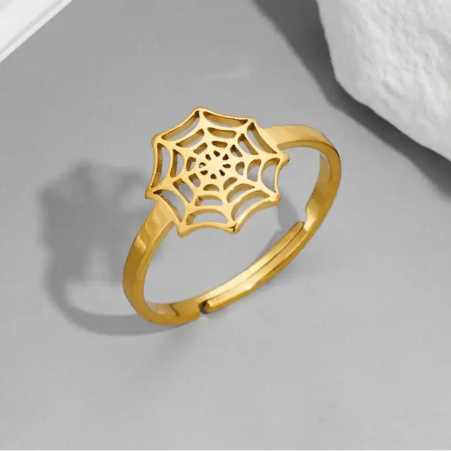Spider Web Ring - Gold / One Size