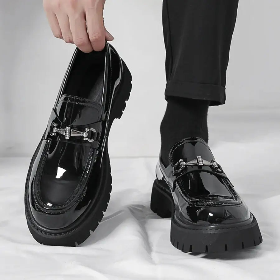 Tassel Loafers - Shiny / 7.5
