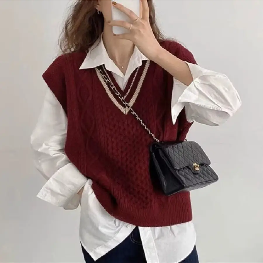 Vintage V-Neck Sweater - Red