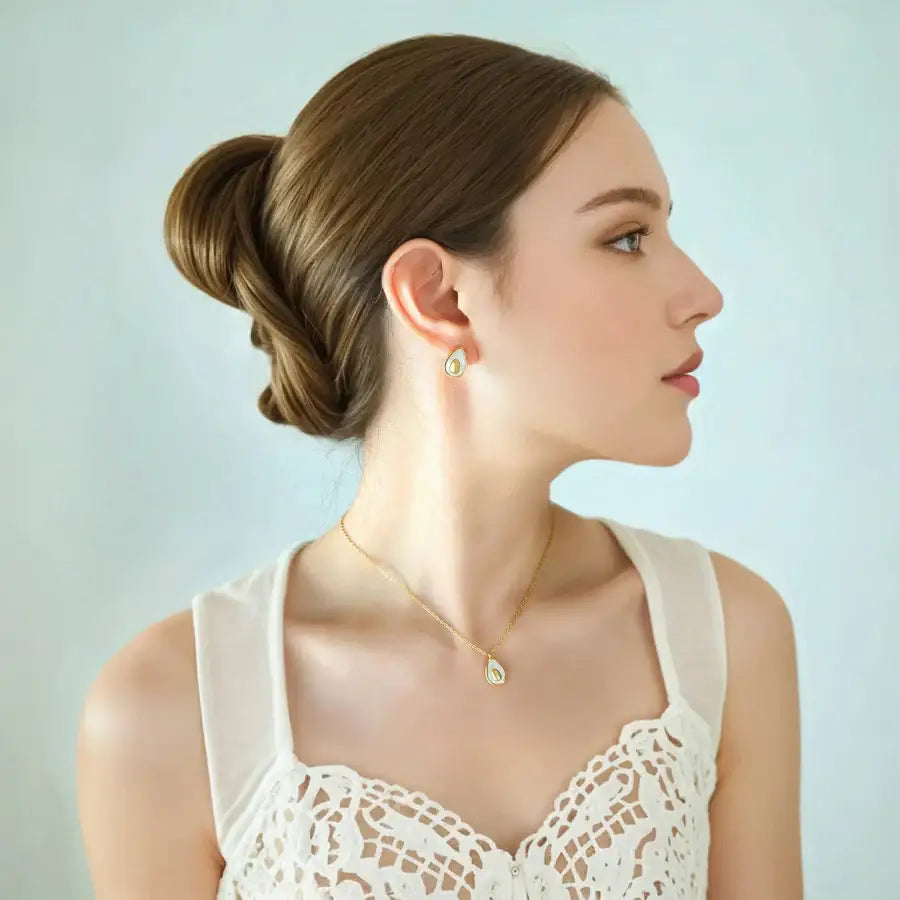 Avocado Necklace Gold