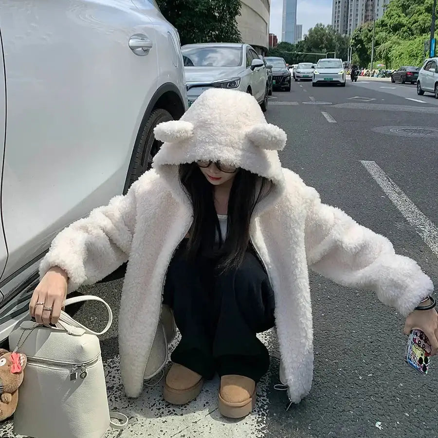 Bear Hoodie - Beige / M