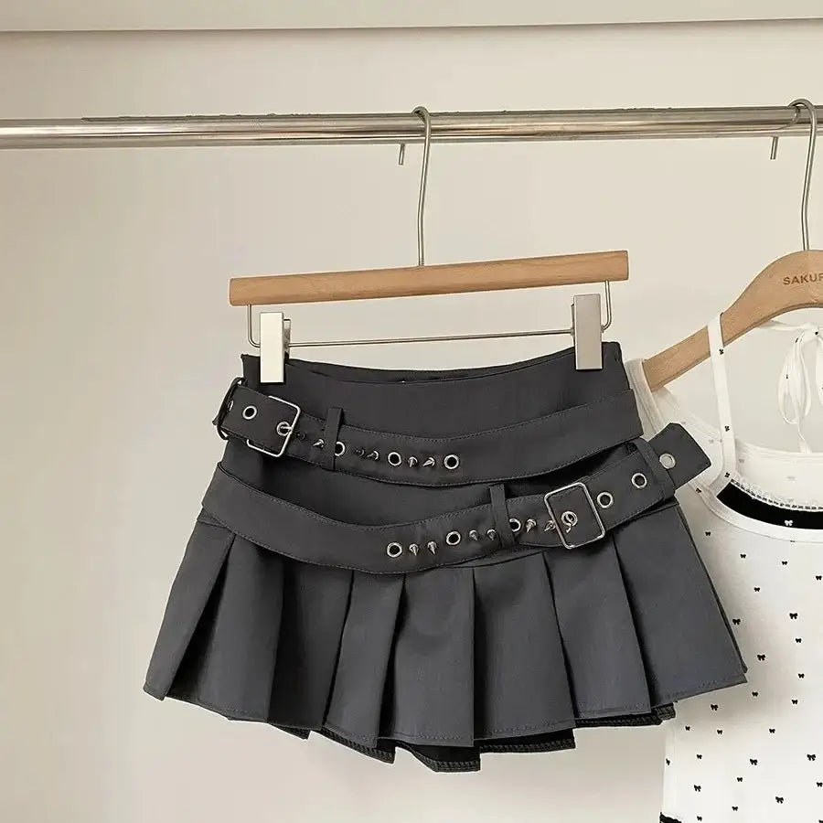 Belted Pleated Skirt Grey / S