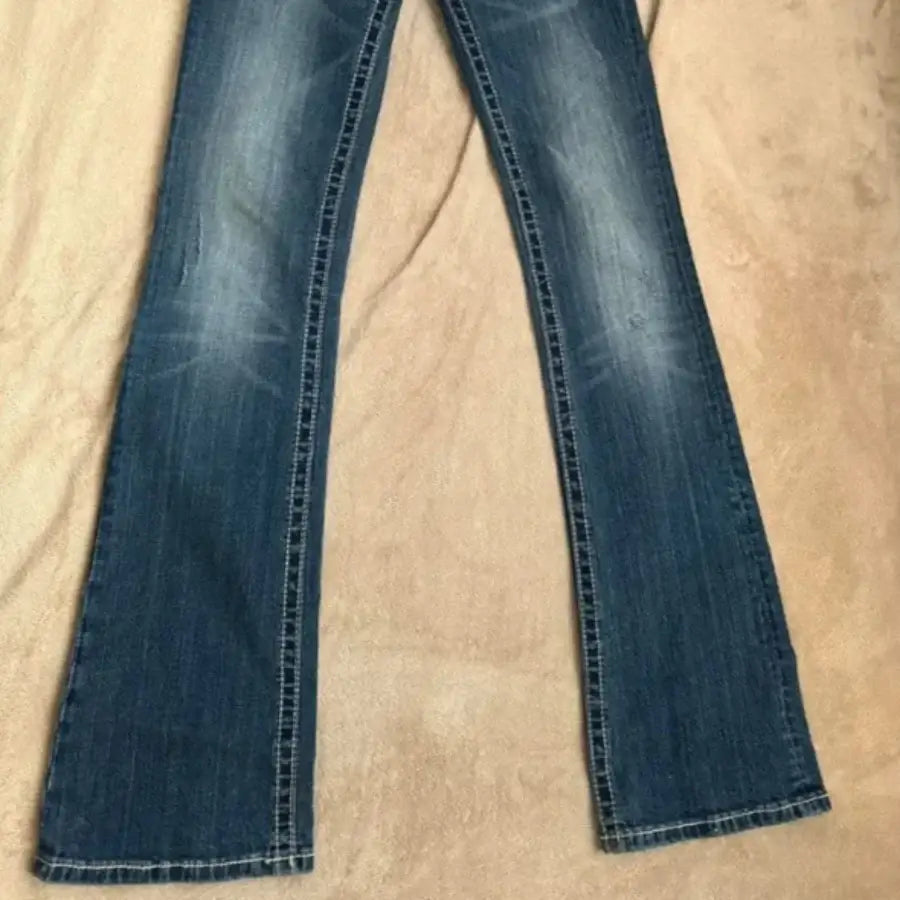 Bootcut Jeans With Rhinestones