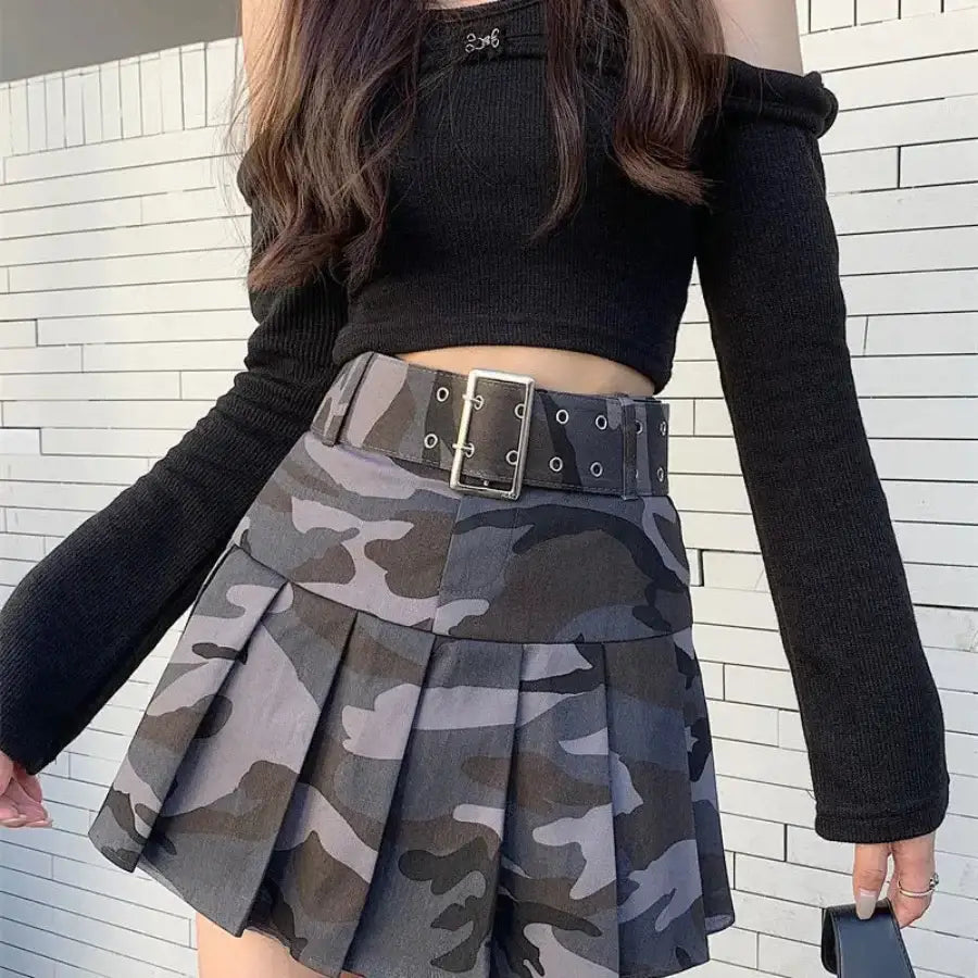 Camo Pleated Skirt Grey / S