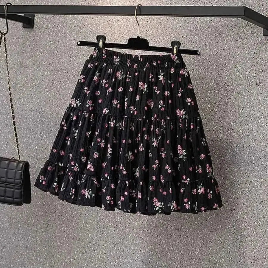 Floral Ruffle Skirt - Black / S