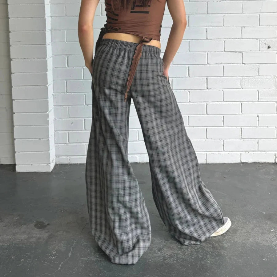 Oversized checkered pants