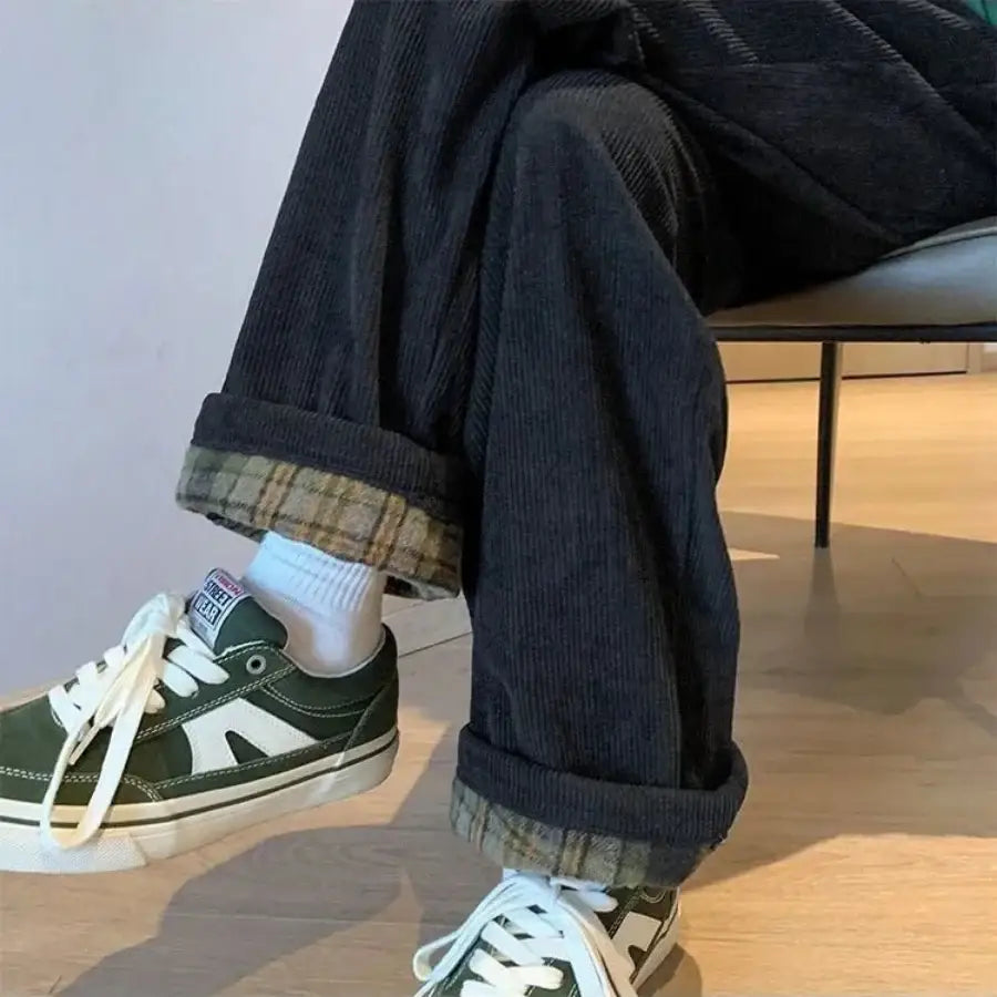 Plaid Corduroy Pants - Black / M