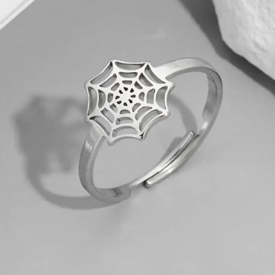 Spider Web Ring - Silver / One Size